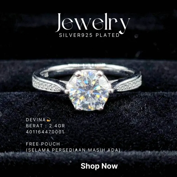 Cincin perak 925 model Devina dengan zirkonia bulat besar di atas latar hitam