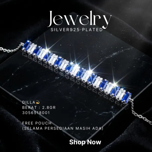 Gelang perak 925 model Dilla dengan zirkonia baguette biru di atas latar hitam