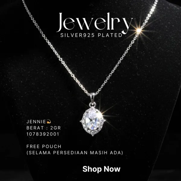 Kalung perak 925 model Jennie dengan liontin zirkonia oval pada manekin hitam