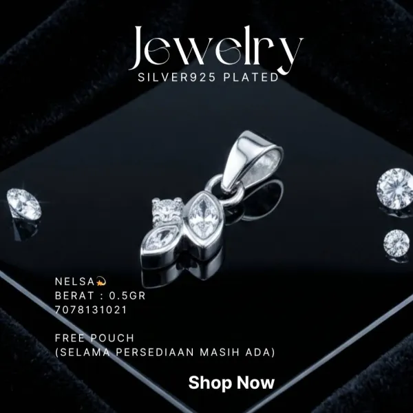 Liontin perak 925 model Nelsa dengan zirkonia marquise dan bulat di atas kaca hitam
