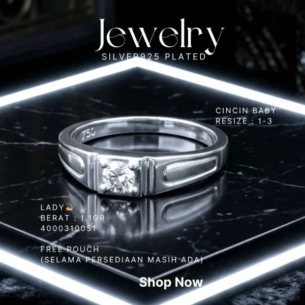 Cincin perak 925 model Lady bayi dengan zirkonia bulat di atas marmer hitam