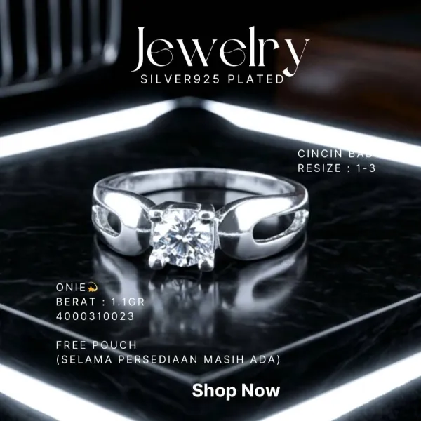 Cincin perak 925 model Onie bayi dengan zirkonia bulat di atas podium hitam