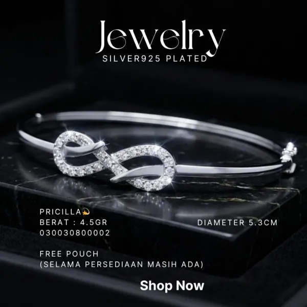 Gelang perak 925 model Pricilla bangle dengan hiasan infinity zirkonia di atas marmer hitam