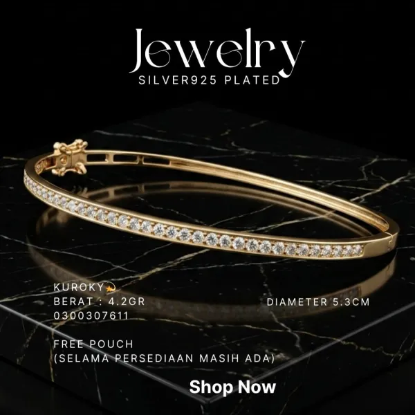 Gelang perak 925 model Kuroky bangle warna gold dengan deretan zirkonia di atas marmer hitam