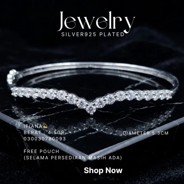 Gelang perak 925 model Ifiana bangle dengan zirkonia bulat susun V di atas marmer hitam