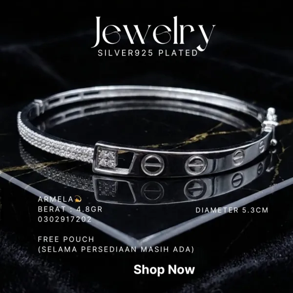Gelang perak 925 model Armela bangle dengan zirkonia dan motif baut di atas kaca hitam