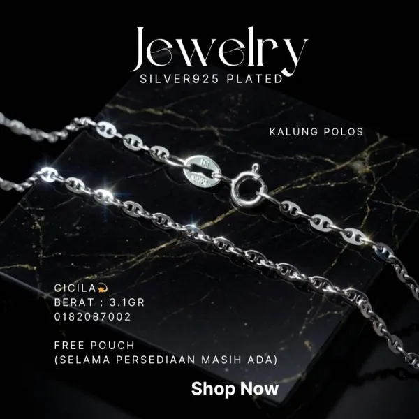 Kalung perak 925 model Cicila rantai polos di atas latar hitam