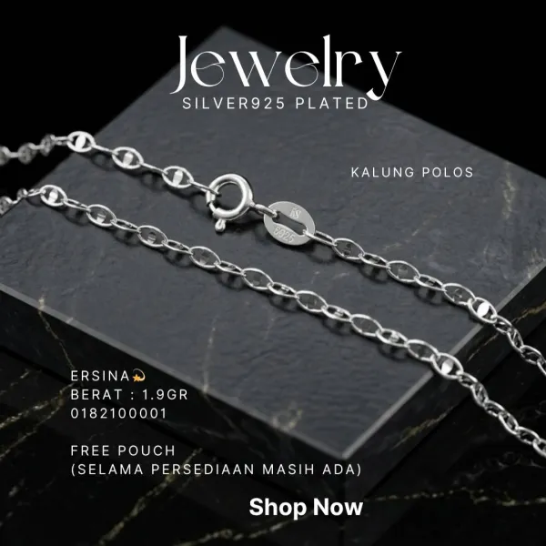 Kalung perak 925 model Ersina rantai oval di atas latar hitam
