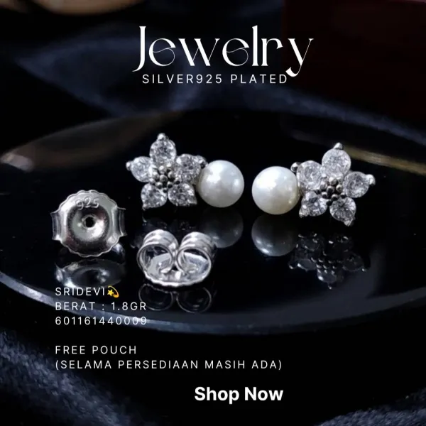 Anting perak 925 model Sridevi bunga zirkonia dengan mutiara putih
