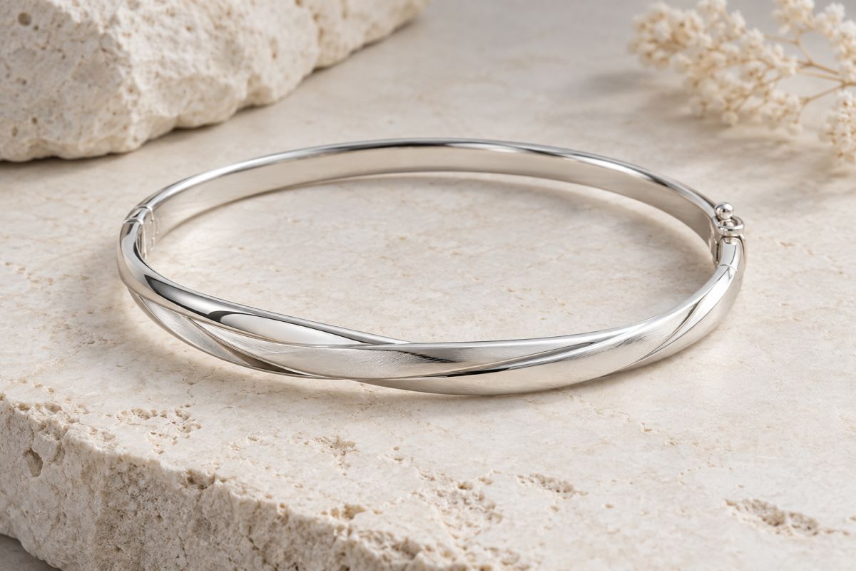 Gelang Bangle vs Gelang Rantai: Mana yang Cocok untuk Anda?