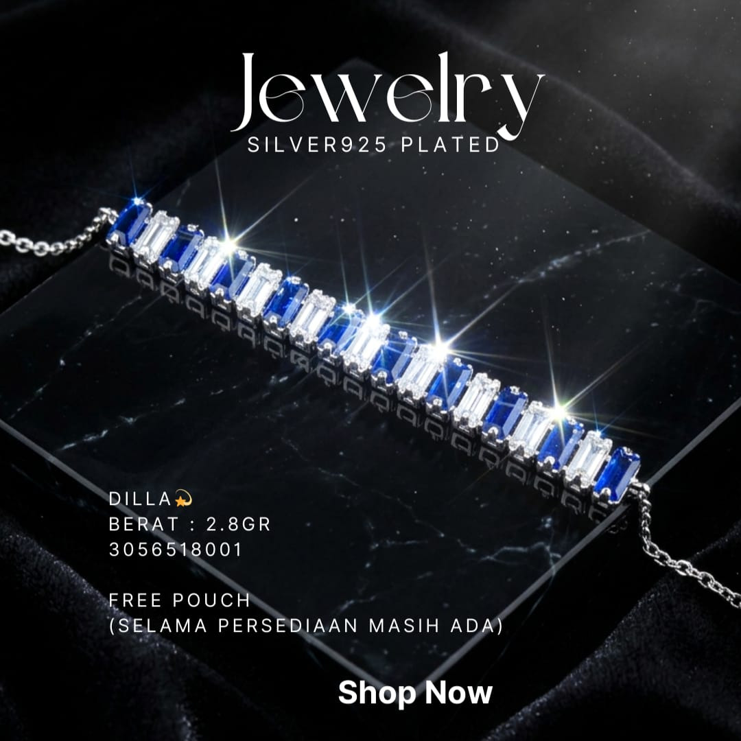 Gelang perak 925 model Dilla dengan zirkonia baguette biru di atas latar hitam