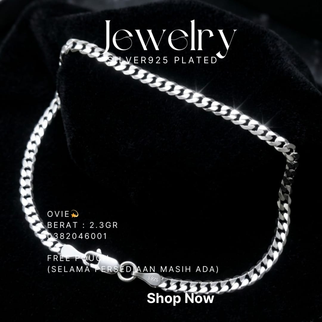 Gelang perak 925 model Ovie rantai pipih dengan kait di atas latar hitam
