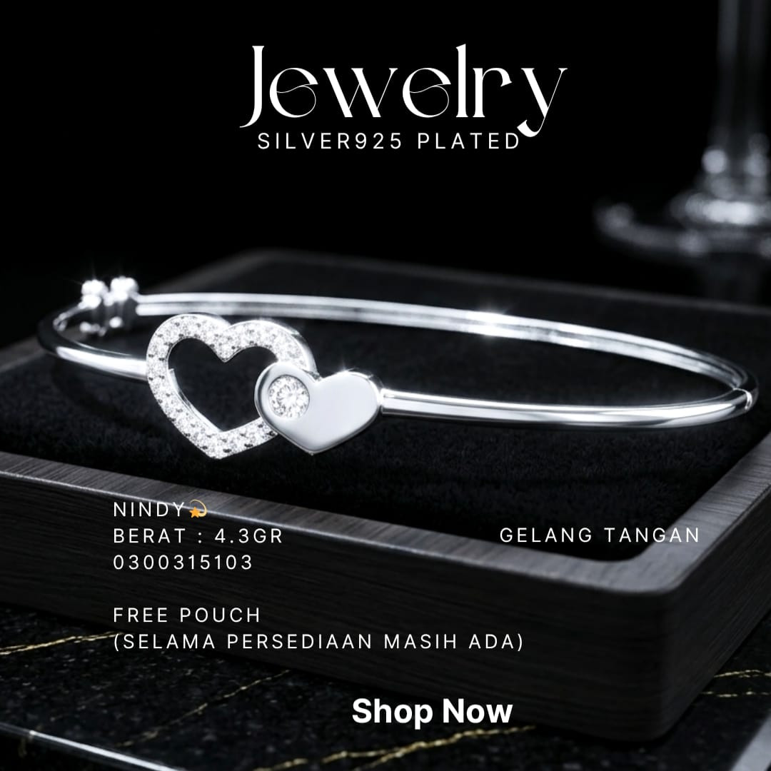 Gelang perak 925 model Nindy bangle dengan dua hati dan zirkonia di atas kotak hitam