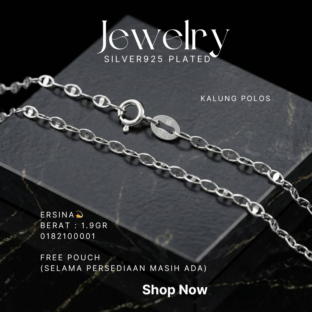 Kalung perak 925 model Ersina rantai oval di atas latar hitam